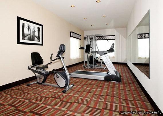 Comfort Inn & Suites Near Bethel College Newton Facilities photo